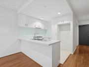 211/569 Whitehorse Road, MITCHAM
