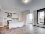 2118 Bloor Street West 408 Toronto ON M6S 1M8 3 Bedroom...