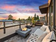 211 1961 Collingwood Street, Vancouver, BC, V6R 3K6...