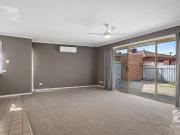 2/11 Conway Court, Wodonga