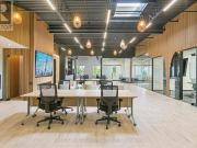211 F 320 Matheson Boulevard W, Mississauga, ON, L5R 3R1...