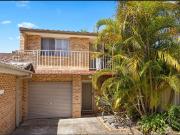 2/11 Oxley Crescent, Port Macquarie, NSW 2444 2/11 Oxley Crescent, Port Macquarie, NSW 2444