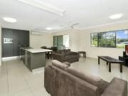 2/12 Crauford Street