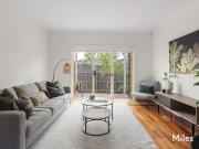 2/12 Mary Avenue, Heidelberg Heights