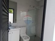 213 Área Útil Casa Alugar, 3 Dormitórios localizado em...