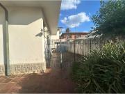 213 Área Útil Casa Alugar, 3 Dormitórios localizado em...