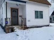 2144 HAWTHORNE 2144 Hawthorne St