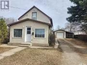 214 Government Road S, Weyburn, SK, S4H 2A5 house for sale.