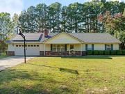 214 Lone Oak Dr, Jacksonville, AR 72076