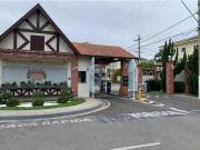 215 Área Útil Casa Alugar, 3 Dormitórios localizado em...