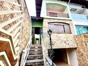 215.00 M² Sobrado Alugar, 4 Dormitórios localizado em...