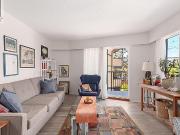 215 36 E 14th Avenue Vancouver, British Columbia