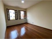215 Área Útil Casa Alugar, 4 Dormitórios localizado em...