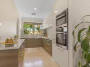 2/15 Ewen Street, Scarborough, WA 6019