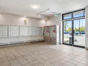 2181 Navaho Drive, Ottawa, ON K2C 3K3 MetCap Living