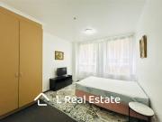 Beautifully Presented Fully Furnished Studio in Prime...