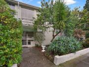 2/187 Kooyong Road, Toorak VIC 3142 Apartment For Rent |...