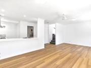 2/18 Beacon Court, Sunrise Beach, QLD 4567