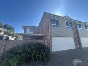 2/18 Broad Street, Labrador, QLD 4215