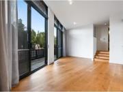 2/18 Huntley Street, Alexandria Apartment for rent...