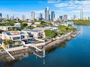 2/195 Stanhill Drive, Surfers Paradise, QLD 4217