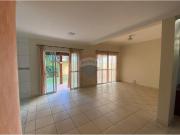 219 Área Útil Casa de Condomínio Alugar, 3 Dormitórios...