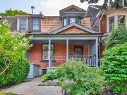 21 Dearbourne Avenue Toronto ON M4K 1M6 3 Bedroom House...