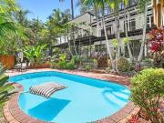 21 Esperance Close, Elanora, QLD 4221