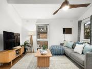 2/1 Gillies Street