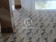 2200 Ft² Flat for Rent