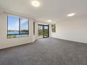 2/20 Ross Street, Waverton Apartment