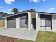 2/20A Jimmieson Avenue, Labrador, QLD 4215