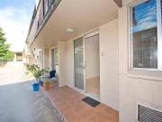 2/211 Lake Street, Cairns North, QLD 4870