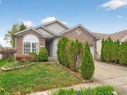 221 Old Woolen Mill Ln, Lexington, KY 40511