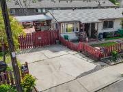 2222 24 W Dunlop St