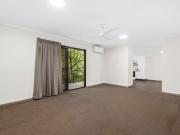 2/22 Rylatt Street, Indooroopilly QLD 4068 Apartment For...