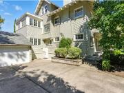 2233 SW 18TH AVE