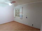223 Área Útil Casa Alugar, 4 Dormitórios localizado em...