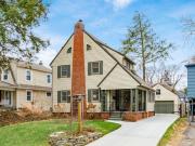 223 W Dunedin Rd, Columbus, OH 43214