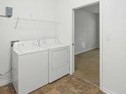 2242 Dundee Road 2 Bedrooms, 1 Bathroom