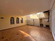 224 Área Útil Casa Alugar, 4 Dormitórios localizado em...