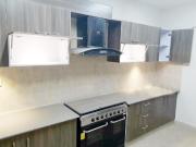 2250 Ft² Flat for Rent