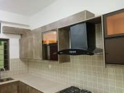 2250 Ft² Flat for Sale