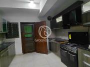 2250 Ft² Flat for Sale