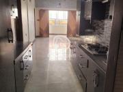 2250 Ft² Flat for Sale