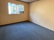 Modern 2 Bedroom Unit in Kingswood