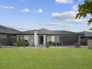 2/25 Dairyman Drive, Raymond Terrace, NSW 2324