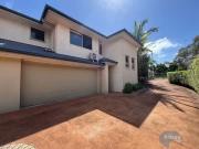 2/27 Harley Street, Labrador, QLD 4215
