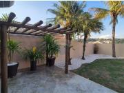 228 Área Útil Casa de Condomínio Alugar, 3 Dormitórios...