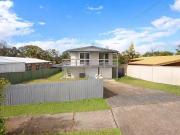 228 Government Road, Labrador, QLD 4215